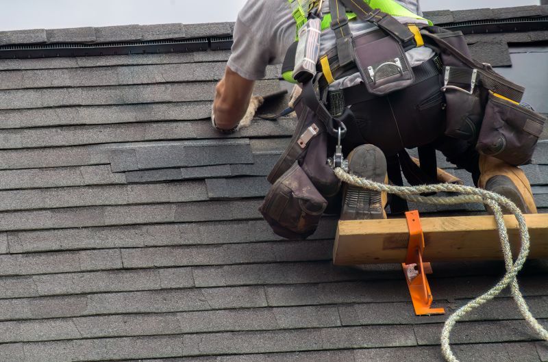 Asphalt Roofing Service in Maineville, OH